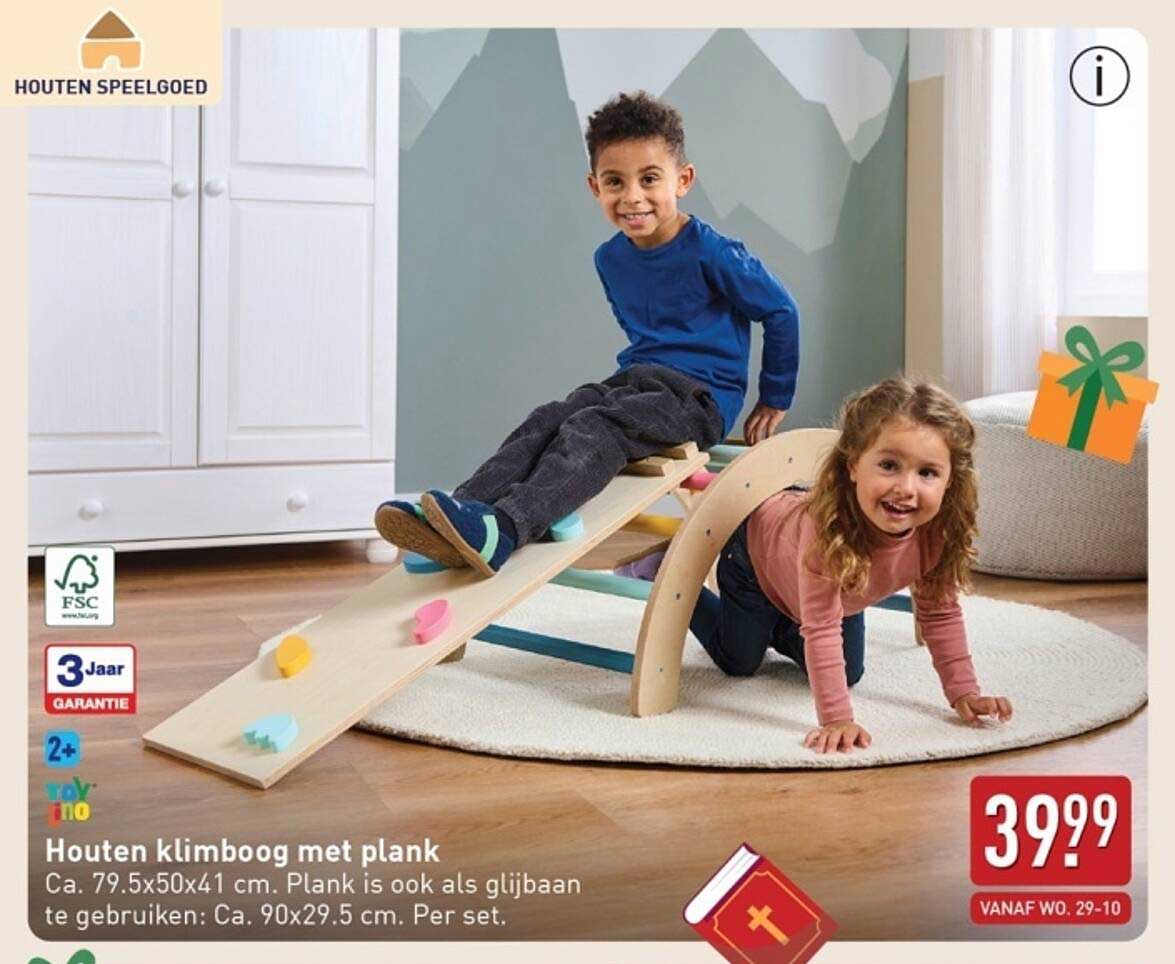 Houten klimboog met plank