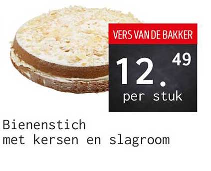 Bienenstich met kersen en slagroom