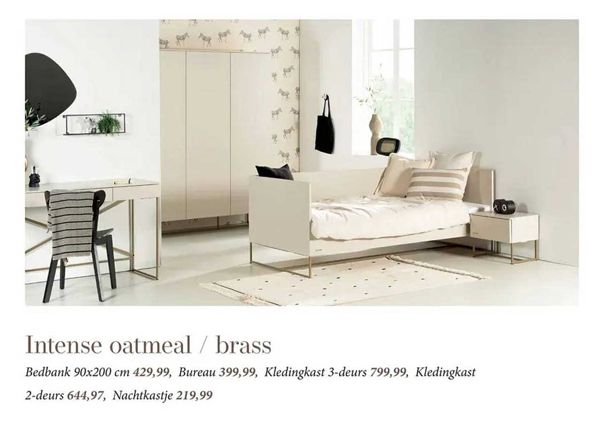 Intense oatmeal / brass