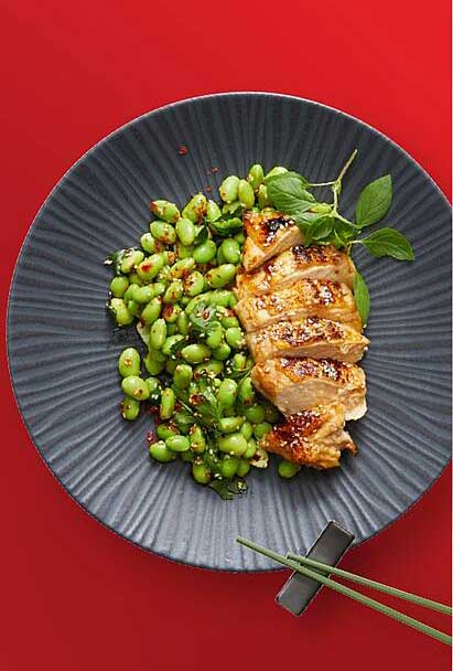 Kipfilet met edamame en sesam