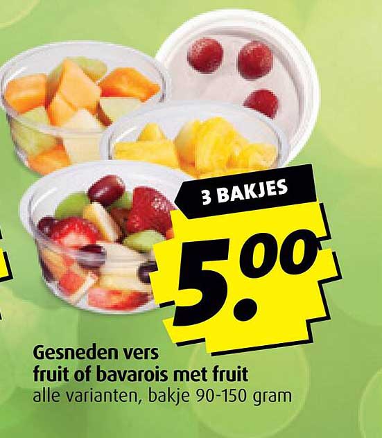 Gesneden vers fruit of bavarois met fruit