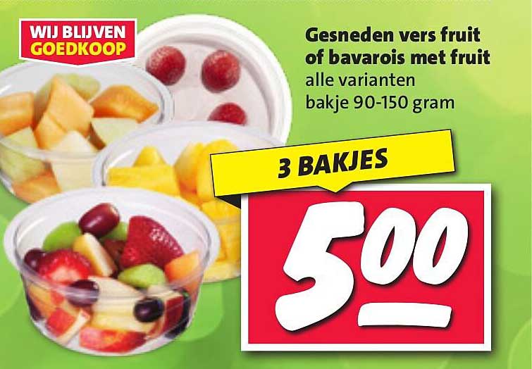 Gesneden vers fruit of bavarois met fruit