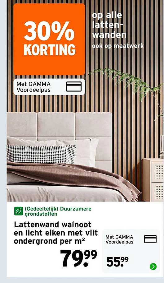 Lattenwand walnoot en licht eiken met vilt ondergrond per m² 30% KORTING
