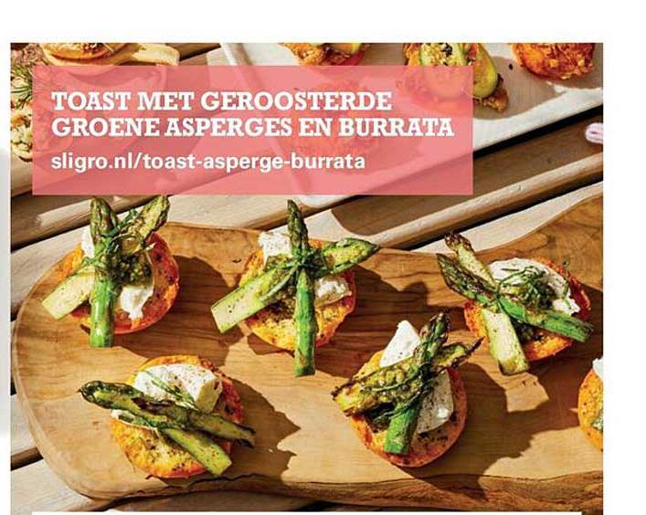 Toast met geroosterde groene asperges en burrata