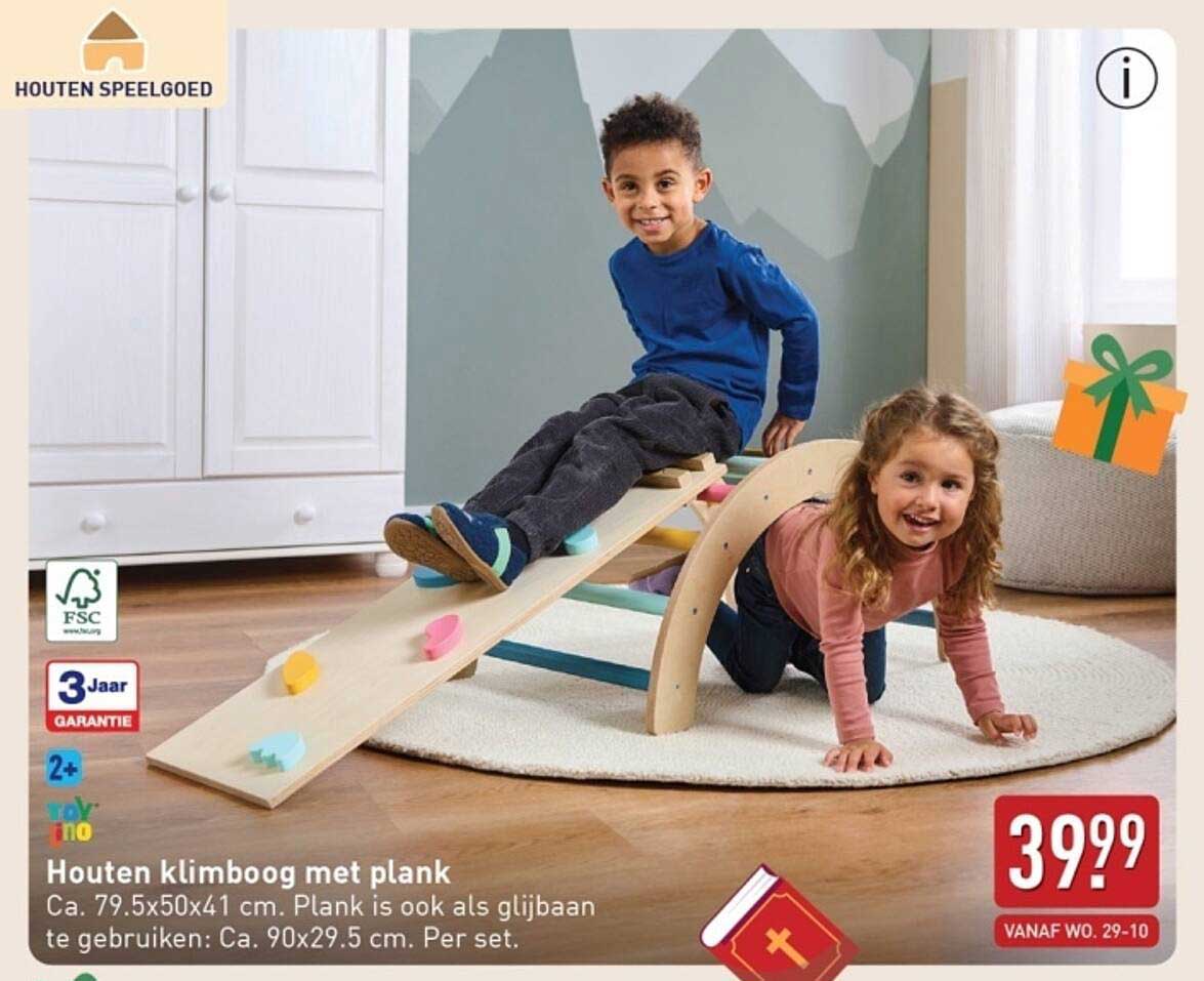 Houten klimboog met plank