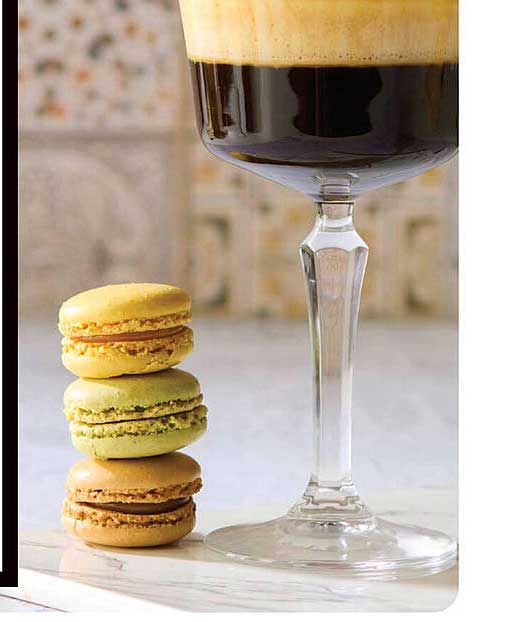 Luxe Macarons en Koffieaanbieding