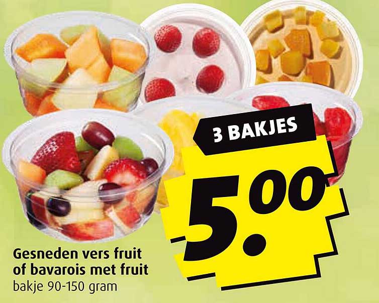 Gesneden vers fruit of bavarois met fruit