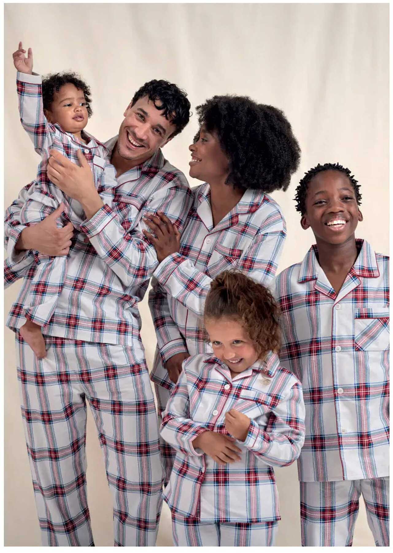 Gezinspyjama met een trendy ruitpatroon
