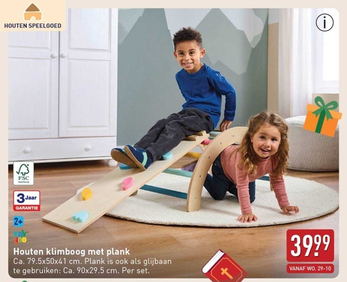 Houten klimboog met plank