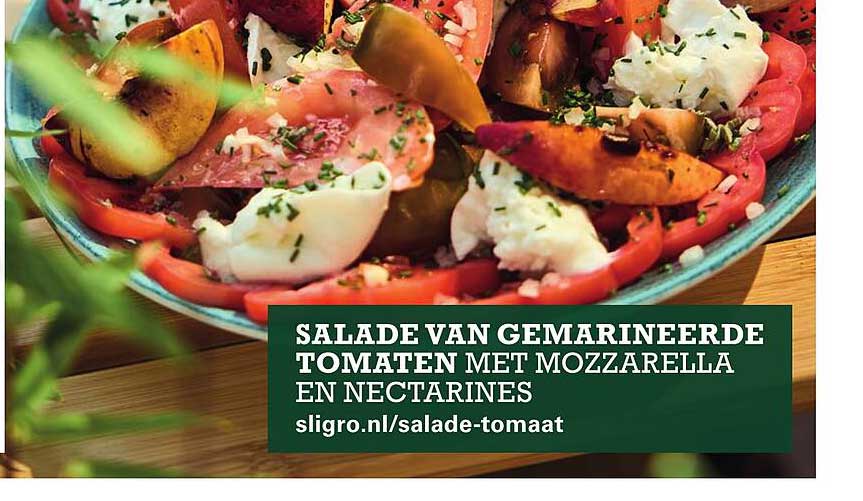 SALADE VAN GEMARINEERDE TOMATEN MET MOZZARELLA EN NECTARINES