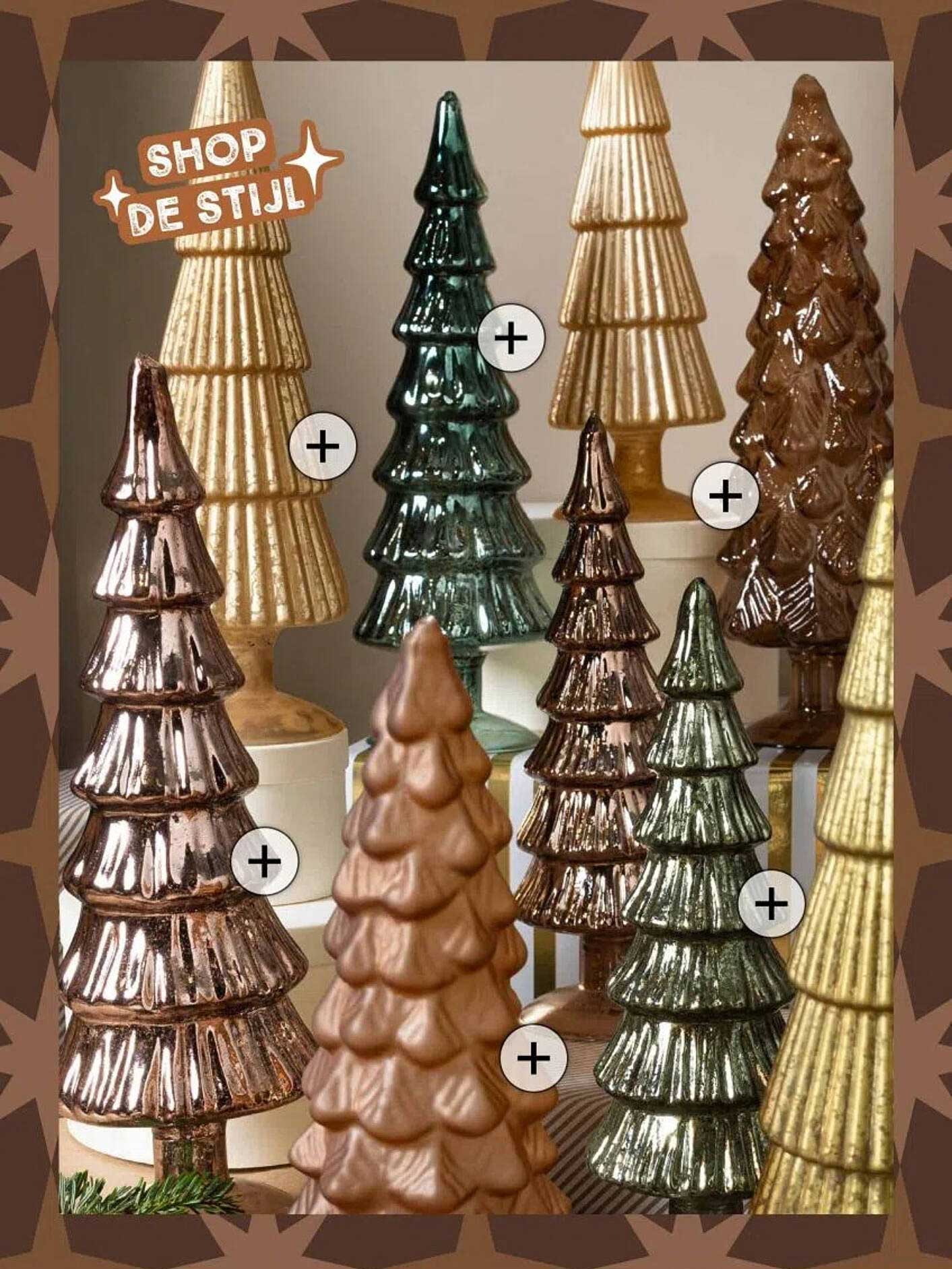 Kerstbomen in diverse kleuren en maten